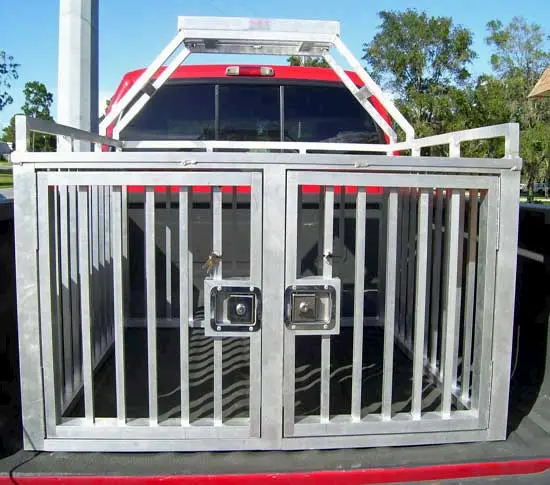 aluminum dog box in pick up truck